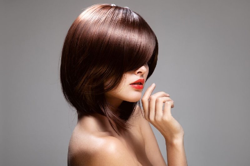 Jak dobrać fryzurę do kształtu twarzy